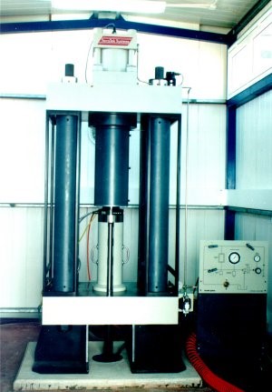 the triaxial system3.jpg