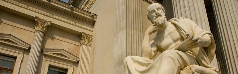 פסל פילוסוף יווני