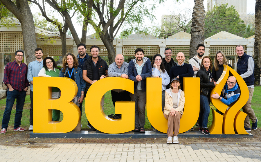 First Cohort of the Halutz program on their visit to BGU's Marcus Family campus