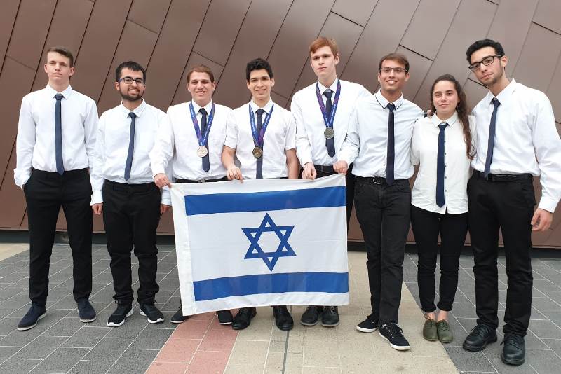 חברי​ נבחרת ישראל בפיזיקה שהשתתפו באולימפיאדה | ​צילום: ​​מרכז מדעני העתיד